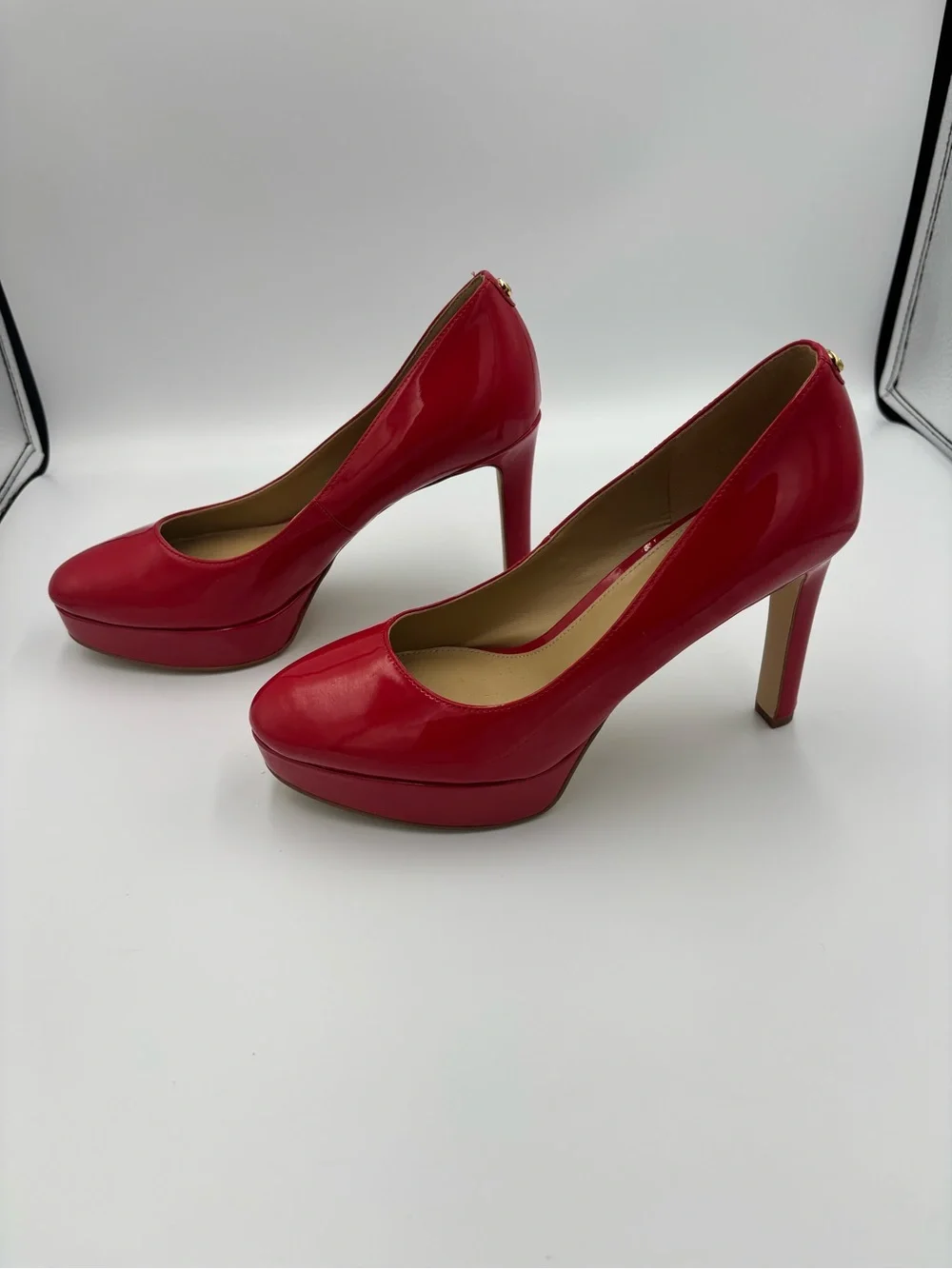Michael Kors Patent Red Pumps Heels Women’s Size 7.5M Like New